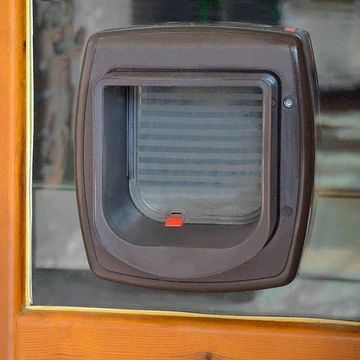 Дверці для кішок з системою прочитування мікрочіпів SWING MICROCHIP Ferplast 22.5 x 16.2 x h 25.2 cm 72090012 фото